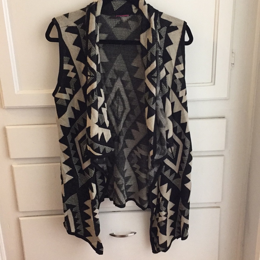 Cherokee print Layered vest